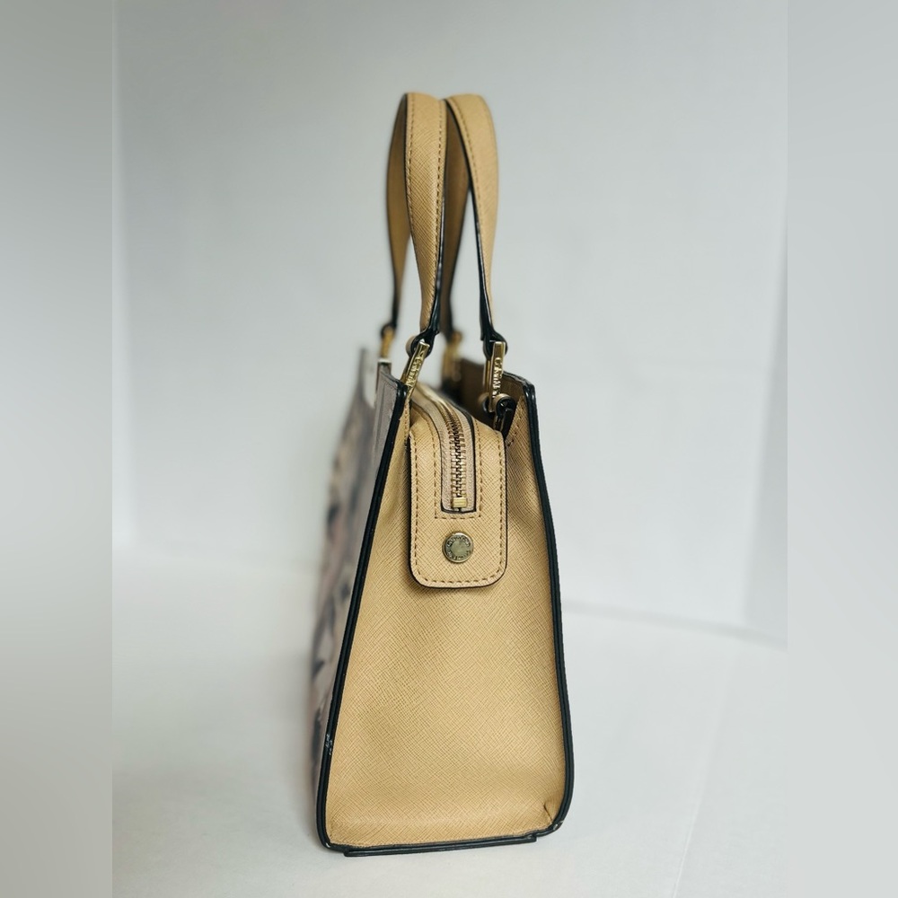 Calvin Klein Lola Small Crossbody - Picture 4 of 16